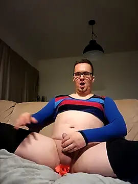 Furax514 online show from January 1, 2025, 11:40 pm