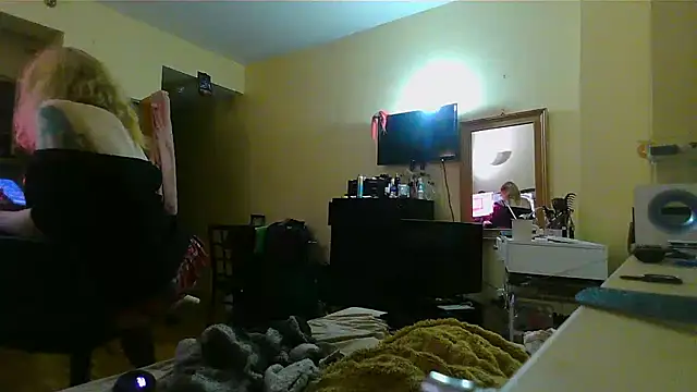 Snapshot of Mikela_Alexa chatting on January 4, 2025, 3:50 am Mikela Alexa online show from January 4, 2025, 3:50 am