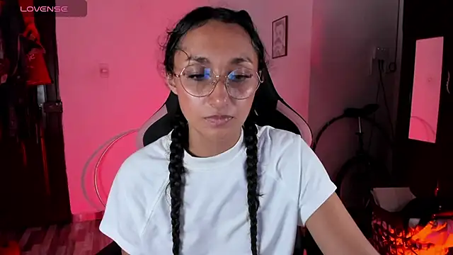 adrena 10 online show from March 26, 2026, 11:46 pm