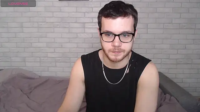 Alexxx horny online show from February 17, 2026, 7:27 am