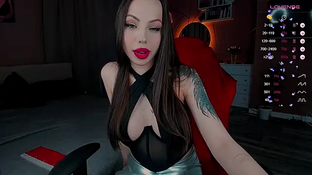 Snapshot of juli_jam chatting on March 14, 2025, 7:44 pm juli jam online show from March 14, 2025, 7:44 pm