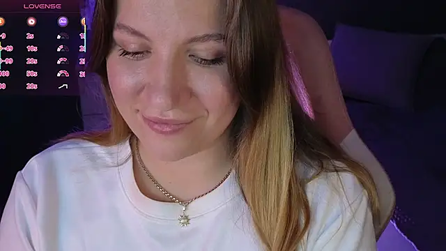 Snapshot of Fairy__Sofia chatting on March 21, 2025, 11:44 am Fairy Sofia online show from March 21, 2025, 11:44 am