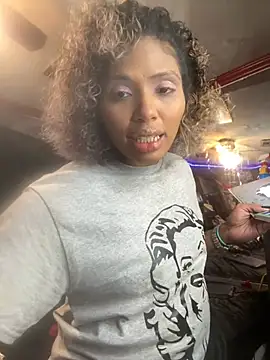 LiaNicolePink online show from December 30, 2024, 11:49 pm