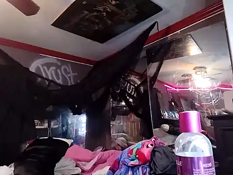 LiaNicolePink online show from December 31, 2024, 10:23 pm