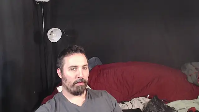 Snapshot of Metalstud chatting on October 27, 2025, 11:49 pm Metalstud online show from October 27, 2025, 11:49 pm