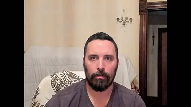 Snapshot of Metalstud chatting on September 17, 2025, 3:52 am Metalstud online show from September 17, 2025, 3:52 am