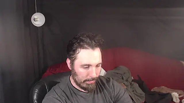 Snapshot of Metalstud chatting on March 22, 2025, 4:45 am Metalstud online show from March 22, 2025, 4:45 am