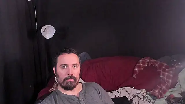 Metalstud online show from November 3, 2025, 3:23 am