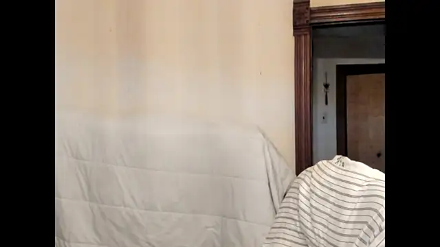 Snapshot of Metalstud chatting on September 20, 2025, 9:31 pm Metalstud online show from September 20, 2025, 9:31 pm