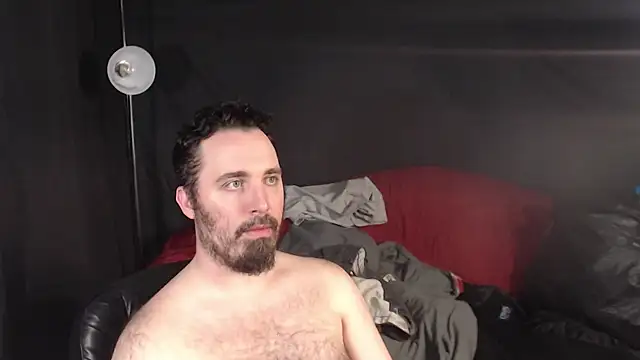 Snapshot of Metalstud chatting on March 6, 2025, 6:08 am Metalstud online show from March 6, 2025, 6:08 am