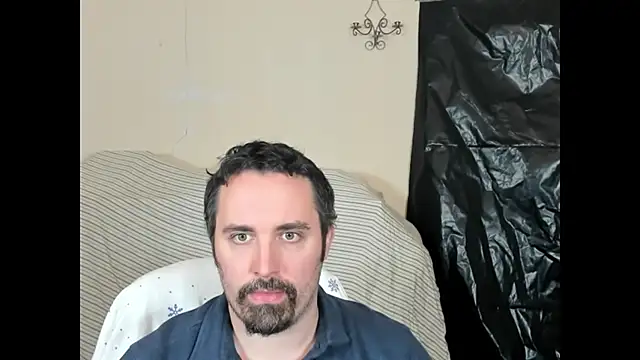 Metalstud online show from November 17, 2025, 3:10 am