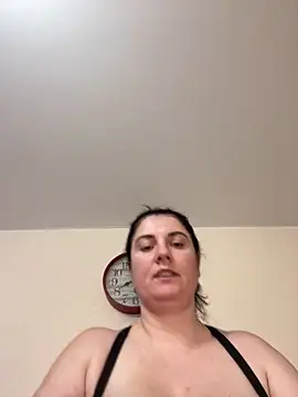 alisiaparril online show from March 21, 2025, 2:51 pm