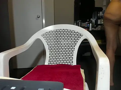 Angelchezcka online show from November 19, 2025, 9:42 am