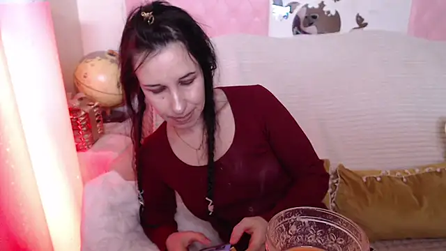 -carla- online show from February 26, 2026, 6:35 am