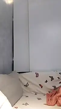 lolyforyou online show from December 16, 2025, 1:37 pm