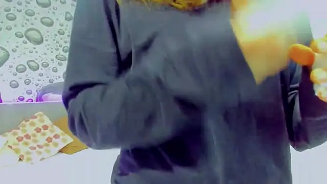 AlmaFancy online show from March 31, 2026, 4:58 am