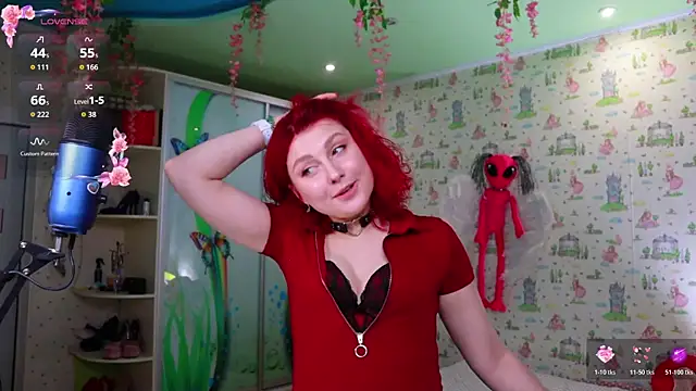 SmokyRose online show from April 18, 2026, 9:44 am