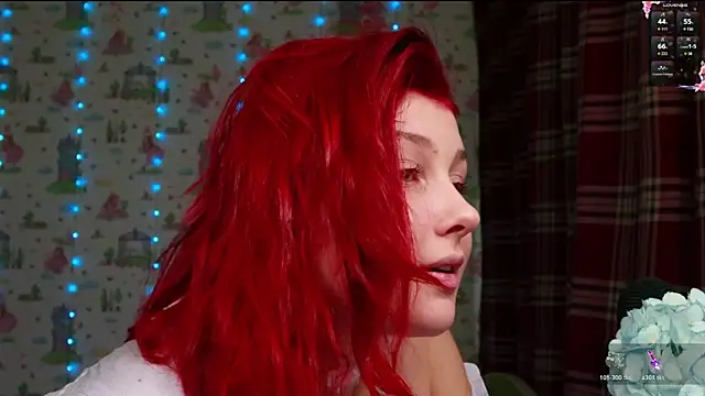 SmokyRose online show from October 20, 2025, 10:38 am