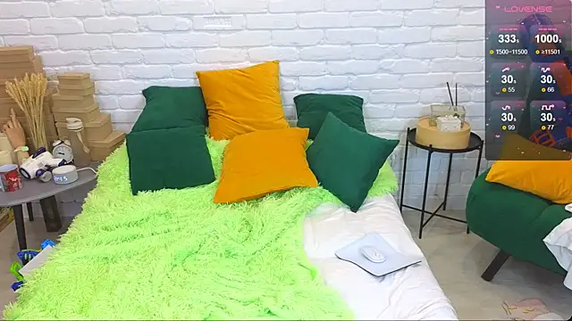 Snapshot of LandelRay chatting on March 8, 2025, 6:47 pm LandelRay online show from March 8, 2025, 6:47 pm