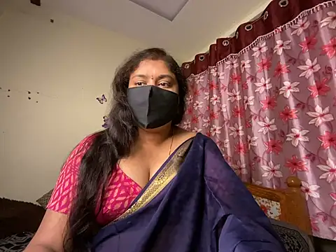 Love 4Sex online show from April 15, 2026, 5:13 am