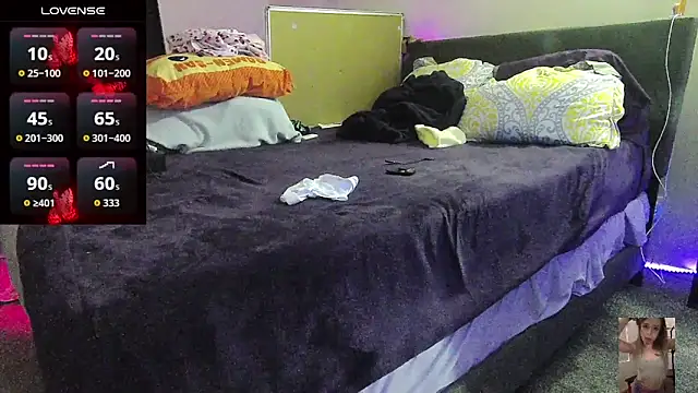 Snapshot of Blondiewithanass chatting on March 6, 2026, 5:46 am Blondiewithanass online show from March 6, 2026, 5:46 am