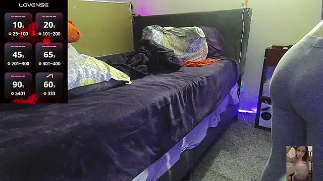 Snapshot of Blondiewithanass chatting on March 11, 2026, 6:07 am Blondiewithanass online show from March 11, 2026, 6:07 am