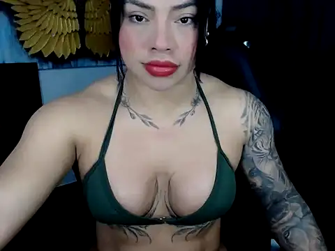 beautifulunna  online show from December 22, 2025, 4:01 am