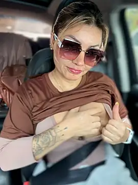 DIANITA 1988 online show from March 20, 2026, 7:04 pm