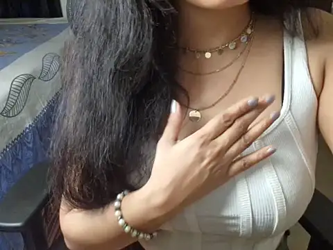 Snapshot of Adventurous_Angel chatting on September 19, 2025, 7:40 pm Adventurous Angel online show from September 19, 2025, 7:40 pm