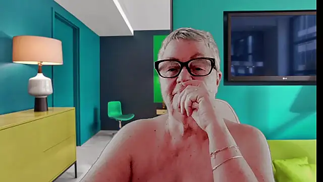 Snapshot of GrannyChrissy68 chatting on January 7, 2026, 10:59 pm GrannyChrissy68 online show from January 7, 2026, 10:59 pm