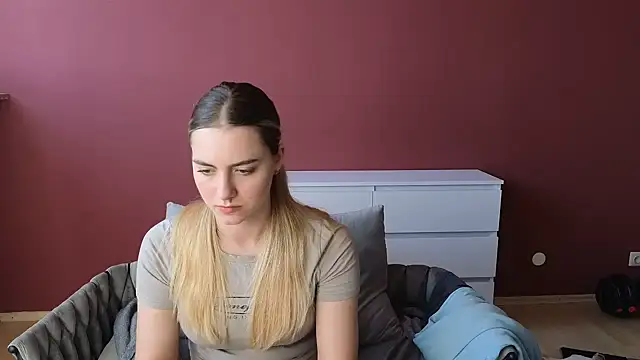 Snapshot of RubyRubin chatting on March 24, 2026, 1:22 pm RubyRubin online show from March 24, 2026, 1:22 pm