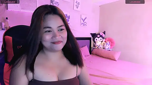 yenyen  online show from April 18, 2026, 2:19 pm