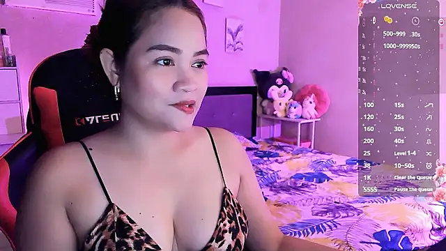 yenyen  online show from March 17, 2026, 1:41 am