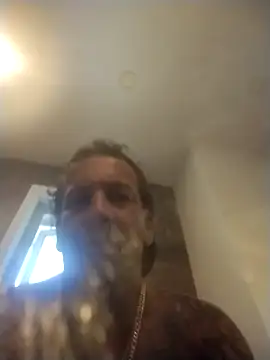 trucker1979 online show from September 15, 2025, 6:19 pm