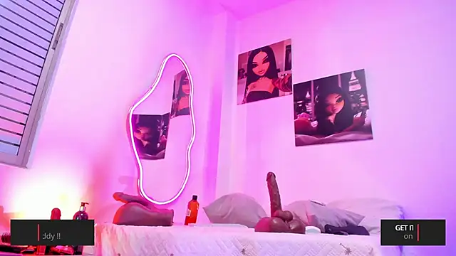 Snapshot of Ariana_lopezz chatting on September 16, 2025, 4:24 am Ariana lopezz online show from September 16, 2025, 4:24 am