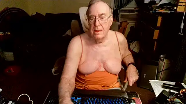 Toastir online show from June 20, 2026, 3:06 pm