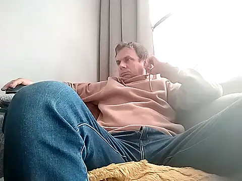 grzes19763 online show from September 26, 2025, 7:59 am