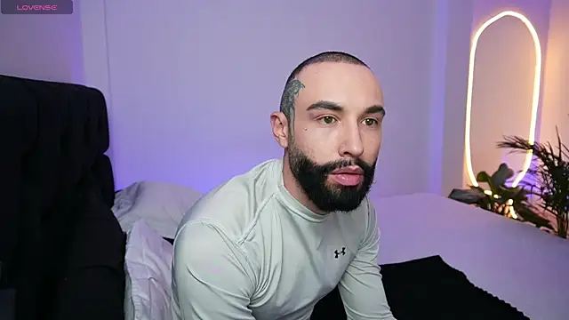 Snapshot of the_lucky_men__ chatting on January 27, 2025, 11:00 pm the lucky men online show from January 27, 2025, 11:00 pm