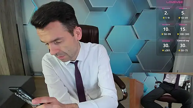 SteveTiger online show from April 5, 2026, 3:46 am