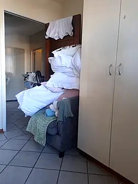 FitSelina66 online show from February 5, 2026, 5:14 am