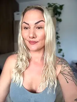 Snapshot of NastyMilf_ chatting on February 27, 2026, 9:42 am NastyMilf online show from February 27, 2026, 9:42 am