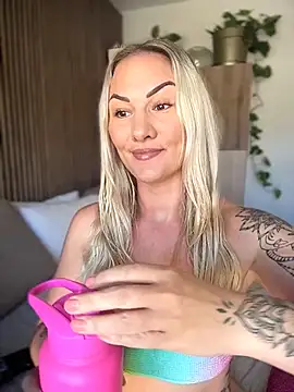 Snapshot of NastyMilf_ chatting on February 23, 2026, 10:27 am NastyMilf online show from February 23, 2026, 10:27 am