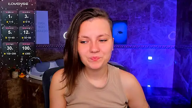 MelindaTin online show from July 17, 2026, 1:36 am