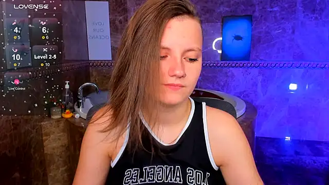 MelindaTin online show from July 12, 2026, 1:39 am