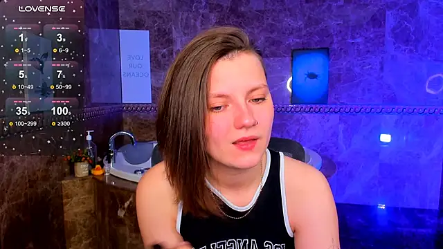 MelindaTin online show from April 11, 2026, 1:13 am