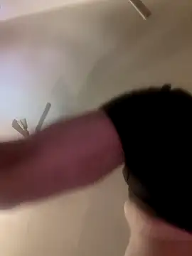 bobby69cock online show from September 15, 2025, 11:32 am