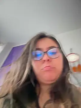 Snapshot of Ixchel_Anaid chatting on February 15, 2026, 3:33 pm Ixchel Anaid online show from February 15, 2026, 3:33 pm