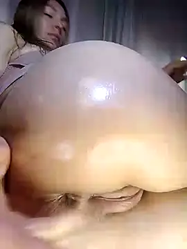 Snapshot of estrella_tasty chatting on March 15, 2025, 11:28 pm estrella tasty online show from March 15, 2025, 11:28 pm