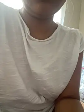 Snapshot of Aestheticsgirl chatting on November 19, 2025, 1:33 pm Aestheticsgirl online show from November 19, 2025, 1:33 pm