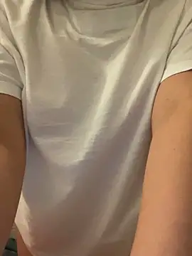 Snapshot of Aestheticsgirl chatting on February 28, 2026, 10:53 pm Aestheticsgirl online show from February 28, 2026, 10:53 pm